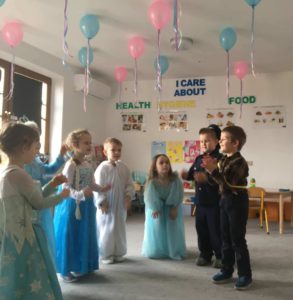 IMG 2312 - Karnawał 2019 w przedszkolu i żłobku 2 języki Wieliczka - Tomaszkowice