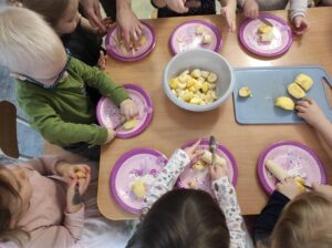 owocowo - Piramida Zdrowego Żywienia i Stylu Życia Dzieci